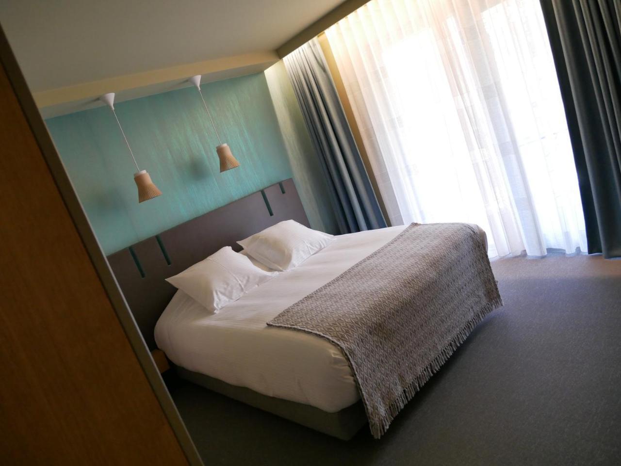 Hotel La Libellule Beauraing Esterno foto
