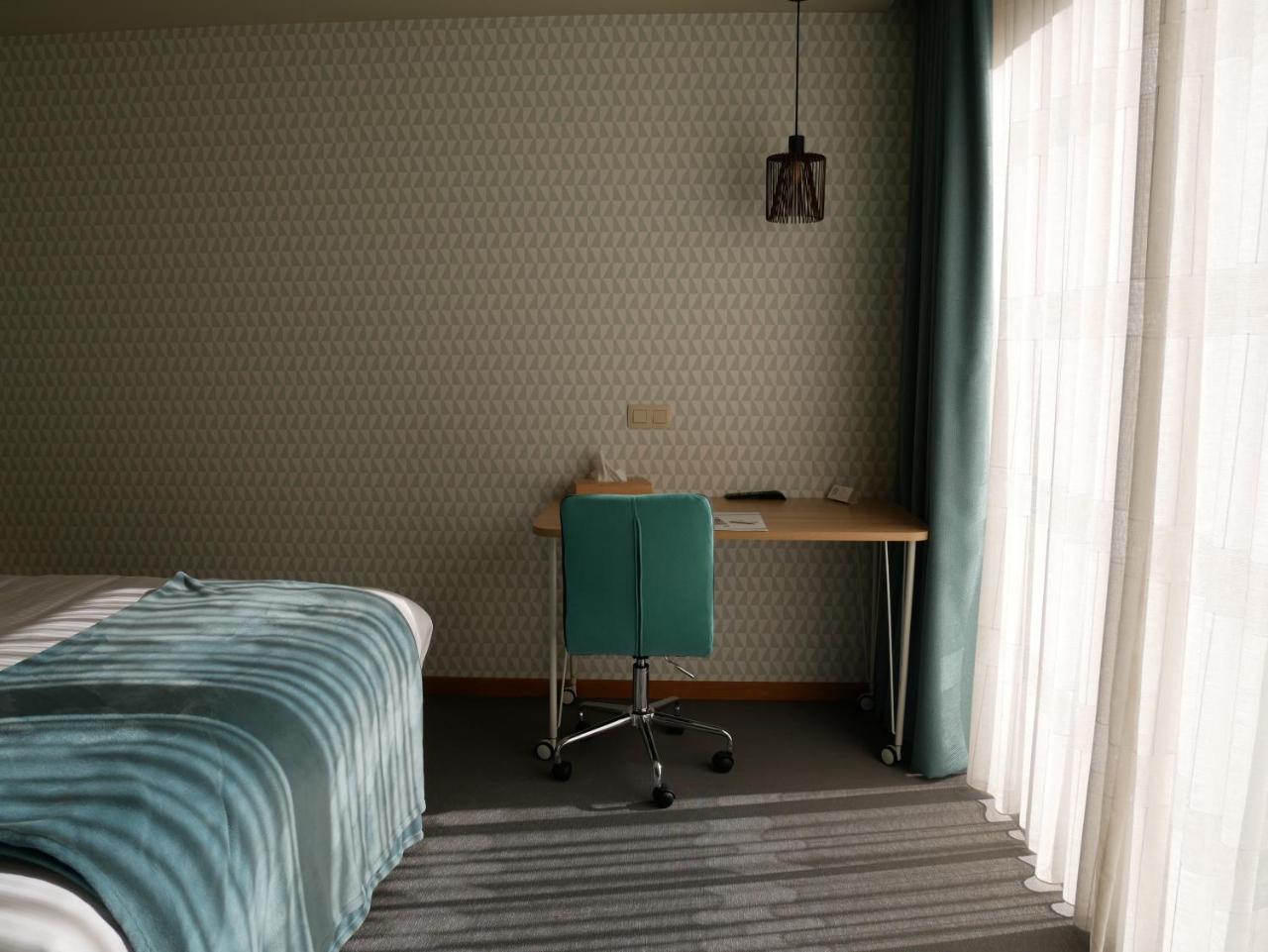 Hotel La Libellule Beauraing Esterno foto