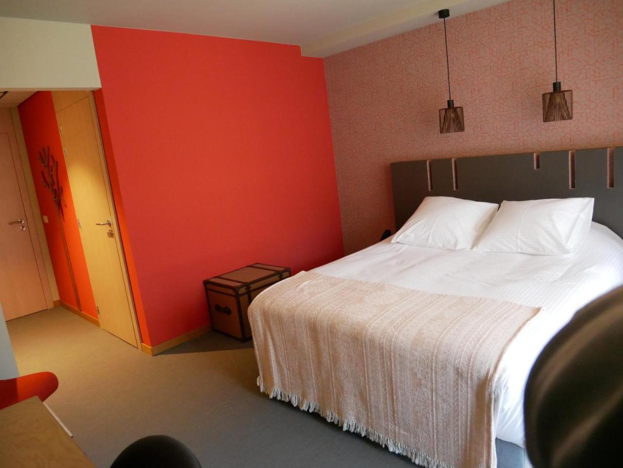 Hotel La Libellule Beauraing Esterno foto