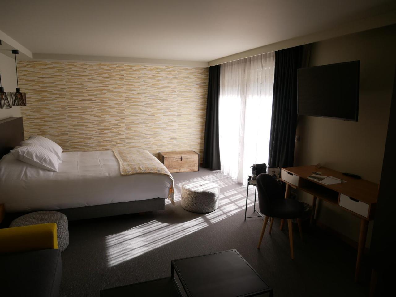 Hotel La Libellule Beauraing Esterno foto