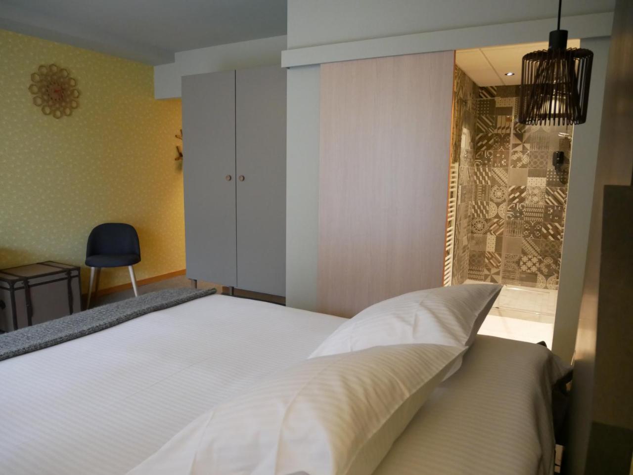 Hotel La Libellule Beauraing Esterno foto