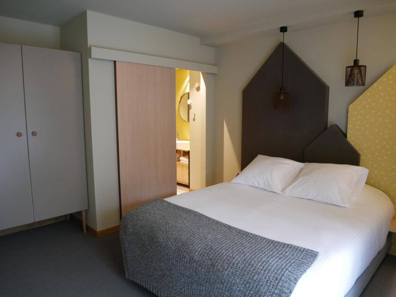 Hotel La Libellule Beauraing Esterno foto