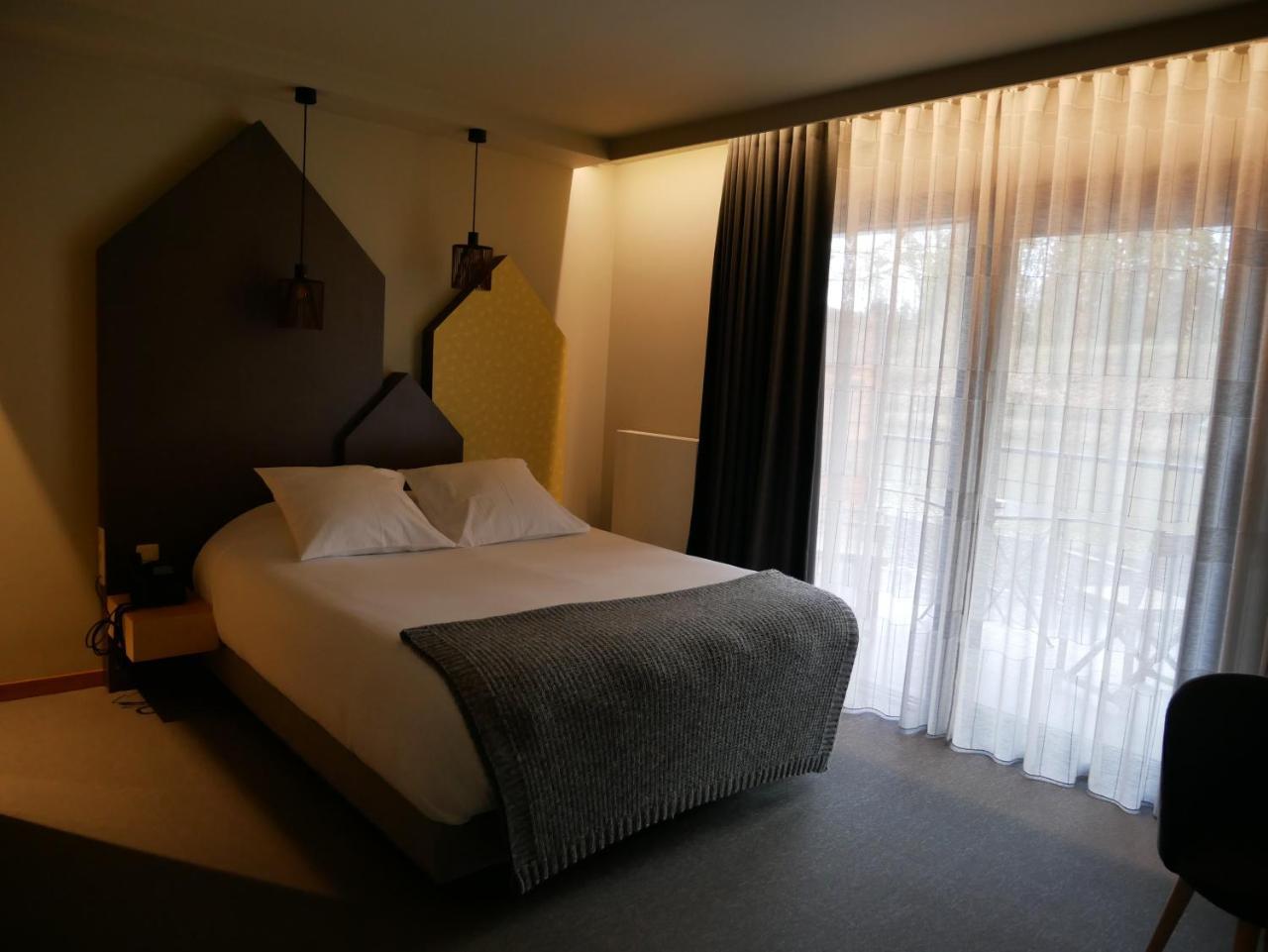 Hotel La Libellule Beauraing Esterno foto